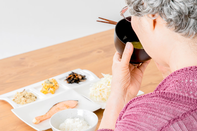 シニア矯正のメリット・デメリット